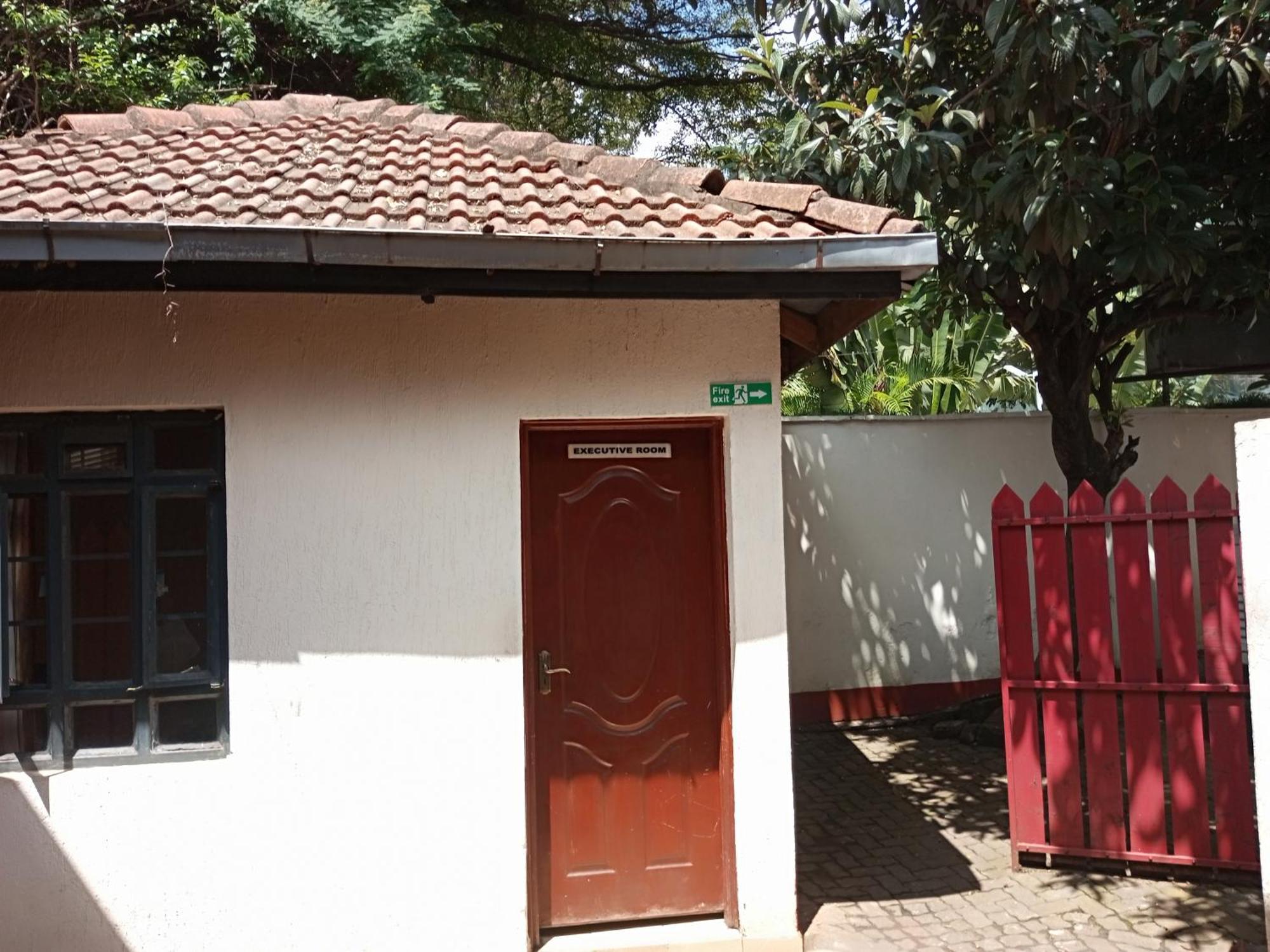 Fourth Parklands Hotel Nairobi Buitenkant foto